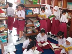 Bangun Minat Baca, SD 2 Barongan Hadirkan Pojok Baca dan Expo Mini