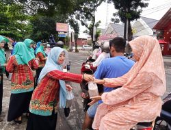 IGTKI Kaliwungu Berbagi Takjil, Wujud Pendidikan Karakter