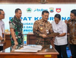 Percepat Serapan Gabah dan Beras dari Petani, Gubernur Jateng Dorong Bulog Gandeng BUMD