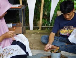 Kampung Budaya Piji Wetan Ajarkan Anak Muda Membatik di Lereng Muria