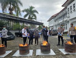 Kejari Purworejo Musnahkan Barang Bukti 49 Perkara yang Telah Berkekuatan Hukum Tetap