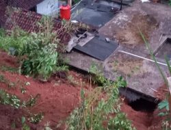 Tebing 10 Meter Longsor Timpa Rumah Warga