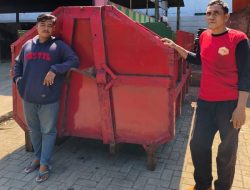 Truk Sampah Tua Bikin Resah! DLH Kota Semarang Bergerak Perbaiki Puluhan Kontainer