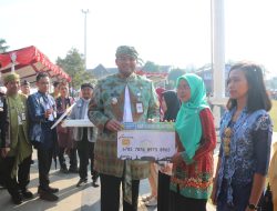 Hardiknas, Pemkab Jepara Launching Kartu Sarjana dan Kartu Guru Sejahtera