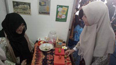 Gen Z Main Engklek & Gasing Lagi?! Lihat Serunya Festival Dolanan Tradisional di Semarang