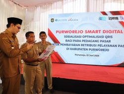 Bayar Retribusi Cukup Scan! Ribuan Pedagang Purworejo Diarahkan Gunakan QRIS