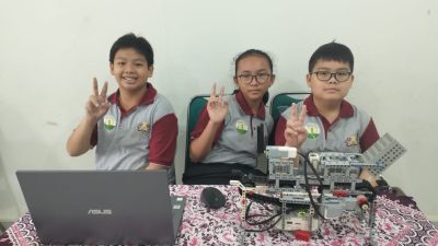 Bangga! Siswa SD Cahaya Nur Kudus Borong Juara di Tecnobot Championship 2025