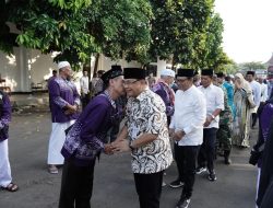 Bupati Pati Sambut Haru Kedatangan Jamaah Haji