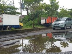 Jalan Boulevard Kudus Rusak Parah, Warga Minta Perbaikan Menyeluruh