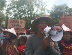 Puluhan Petani Geruduk Polresta Pati, Tuntut Preman Perusak Rumah Ditangkap