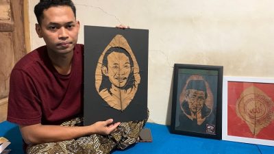 Sulap Daun Jati yang Dianggap Sampah, Pemuda Jepara Ciptakan Lukisan Bernilai Tinggi