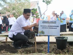 Ketahanan Pangan Lewat Pekarangan: Pemprov Jateng Luncurkan Program Rabu Pon