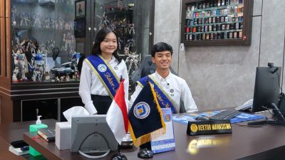 Dua Mahasiswa Udinus Jadi Rektor Sehari, Pimpin Kampus dan Luncurkan Program Inovatif