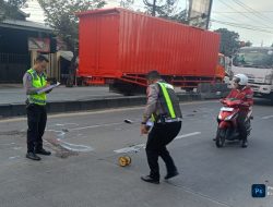 Tragis! Pemotor Terseret ke Kolong Truk di Kendal, Nyawa Tak Tertolong