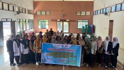 Poltekkes Semarang Latih Warga Manyaran Gunakan Video untuk Stimulasi Tumbuh Kembang Anak