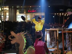 Ribuan Penonton Meriahkan Festival Kenthongan Banyumas