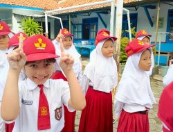 Pembagian Seragam Gratis di Pemalang Molor, Baru Dibagikan September 2025