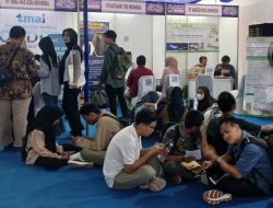 Ribuan Pencari Kerja Padati Job Fair Jateng 2025, Pelamar: Saya Butuh Kerja untuk Keluarga