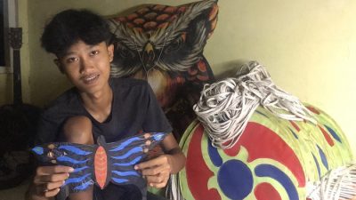 Dari Hobi Jadi Rezeki, Pelajar SMA di Jepara Raup Jutaan Rupiah dari Layang-layang