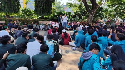Mahasiswa Kecewa Kapolda Tak Hadir, Tuntut Bebaskan 7 Aktivis Undip