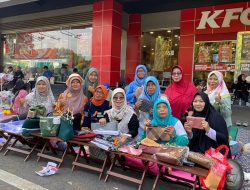 Perangi Kecanduan Gadget, Arpusda Kudus Sajikan Kelas Merajut & Read Aloud di CFD