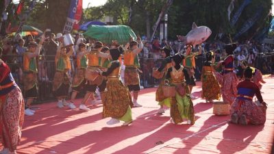 Kisah di Balik Tari Rewang Bandeng: Dari Mitos Penyembuh Sakit hingga Sabet Juara di Karnaval Kudus