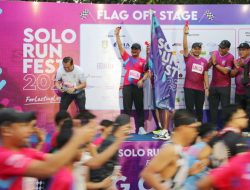 Gubernur Jateng Ahmad Luthfi Ramaikan Solo Run Fest 2025 Bersama Ribuan Peserta