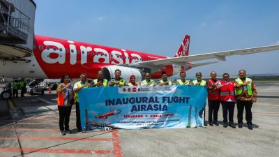 Wagub Jateng Lepas Penerbangan Perdana Semarang-Kuala Lumpur, Masyarakat Sambut Antusias