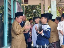 SDN Gajahmungkur 04 Peringati Maulid Nabi dengan Karnaval dan Syiar Islam