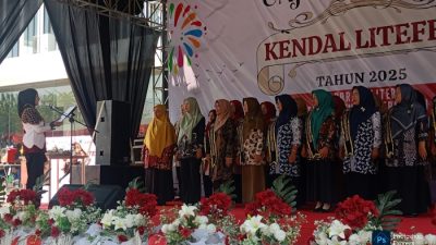 Bupati Kukuhkan 25 Bunda Literasi di Unjuk Karya Kendal Litefest 2025