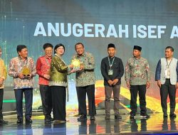 Bank Jateng Syariah Raih Penghargaan UUS Pendukung Pembiayaan Ekonomi Syariah Terbaik di ISEF 2025