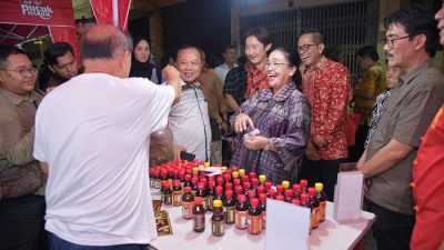 Waroeng Semawis Kembali Hidupkan Malam Pecinan