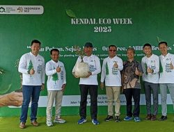 Dukung Program ‘Mageri Segoro’ Pemprov Jateng, KEK Kendal Tanam Ratusan Pohon Cemara Laut