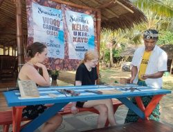 Dari Tangan Gemetar Hingga Jadi Karya, Begini Serunya Mahasiswa Jerman Belajar Ukir di Tepi Laut Jepara