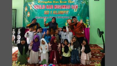 Meriahkan Maulid Nabi, SD 1 Klumpit Hadirkan Pendongeng dan Pesulap Islami
