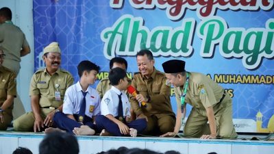 Siswa SMP Muhammadiyah 1 Kudus Salat Duha Bersama Bupati