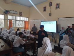 ‎‎SMKN 1 Kudus Dapat Bantuan Media Interaktif dari Mendikdasmen