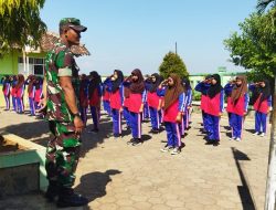 ‎Babinsa Guntur Latih Siswa MTS Sabilul Huda Bentuk Disiplin dan Karakter
