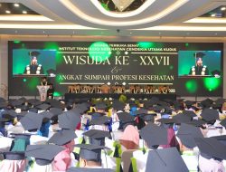 ITEKES Cendekia Utama Kudus Gelar Wisuda & Angkat Sumpah Profesi