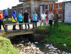 Turun Langsung ke Sungai, Bupati Jepara Ajak Warga Rutinkan Kerja Bakti Tiap Pekan