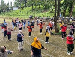 Warga Cacaban Meriahkan Senam Ceria Minggu Pagi di Pendopo Curug Liseng