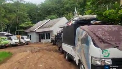 Belasan Truk Sampah Terpaksa Menginap di TPA Darupono, Ini Penyebabnya