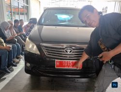 Mengejutkan!! Banyak Mobil Dinas Pemkab Kendal Nunggak Pajak, Bupati Kaget Panggil Sekda