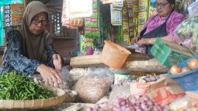 Jelang Tahun Baru, Harga Telur di Jepara Turun Tipis, Cabai dan Ketan Naik