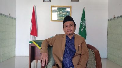 Ketua PCNU Pemalang, KH Abu Joharudin Bahry, saat memberikan keterangan pers terkait pernyataan sikap dukungan terhadap hasil Muktamar NU ke-34