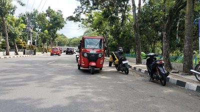 Kisah Slamet, Sopir Bajaj Maxride Semarang: Tetap Mengaspal demi Keluarga di Tengah Polemik Izin