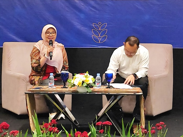 Prof Badri Munir Sukoco memberikan keterangan terkait kebutuhan dosen berkualifikasi S3 dan penguatan PMDSU, Jumat (26/12/2025)