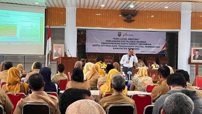 Suasana High Level Meeting (HLM) perluasan digitalisasi keuangan daerah yang dipimpin Kepala BPPKAD di Aula Setda Kabupaten Rembang