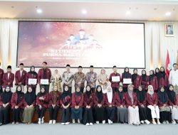 Raih Akreditasi Unggul, UIN Sunan Kudus Beri Penghargaan Khusus bagi 35 Mahasiswa Berprestasi