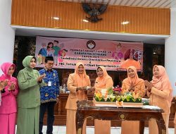 Peringati HUT ke-26, DWP Rembang Gelar Cek Kesehatan Gratis dan Pameran UMKM